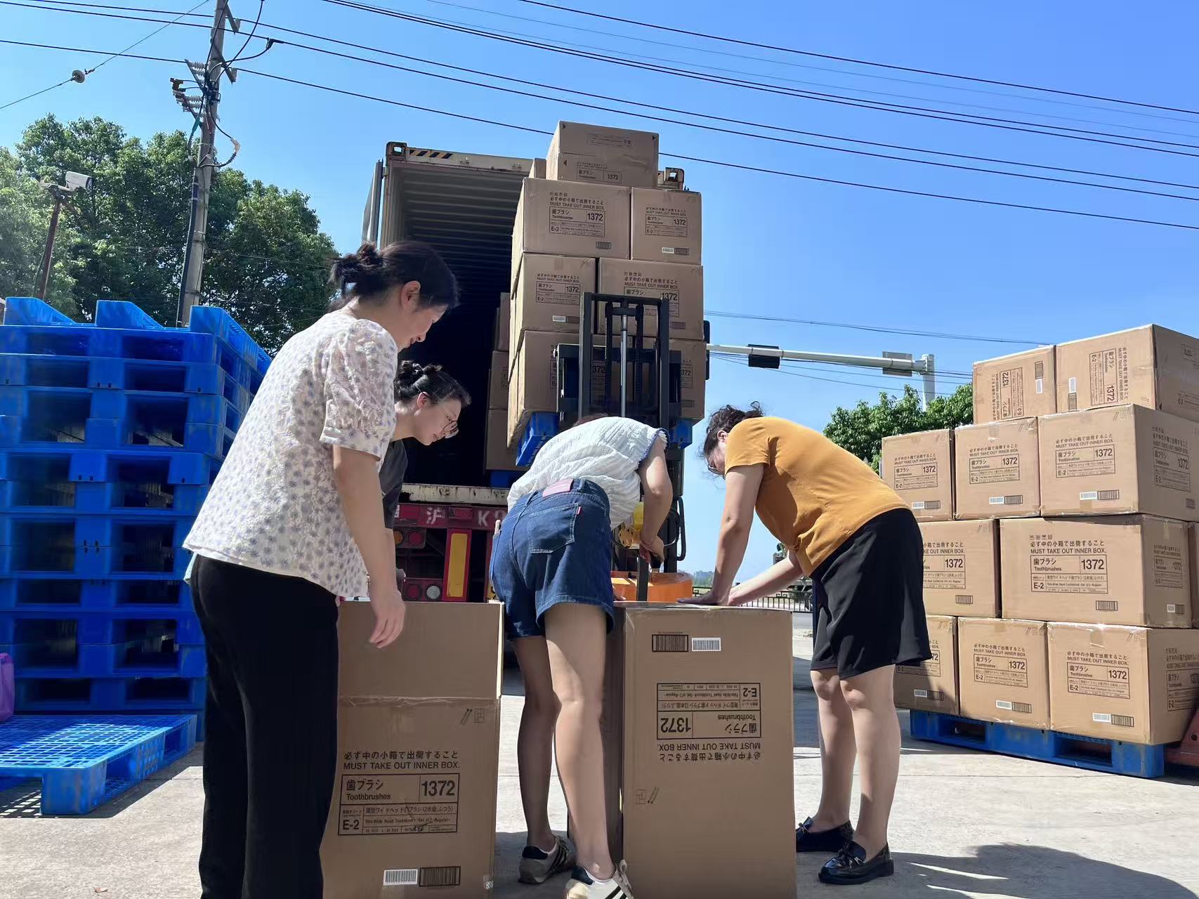 Yangzhou New Phoenix Company Demonstrates Commitment to Quality with Immediate Packaging Replacement